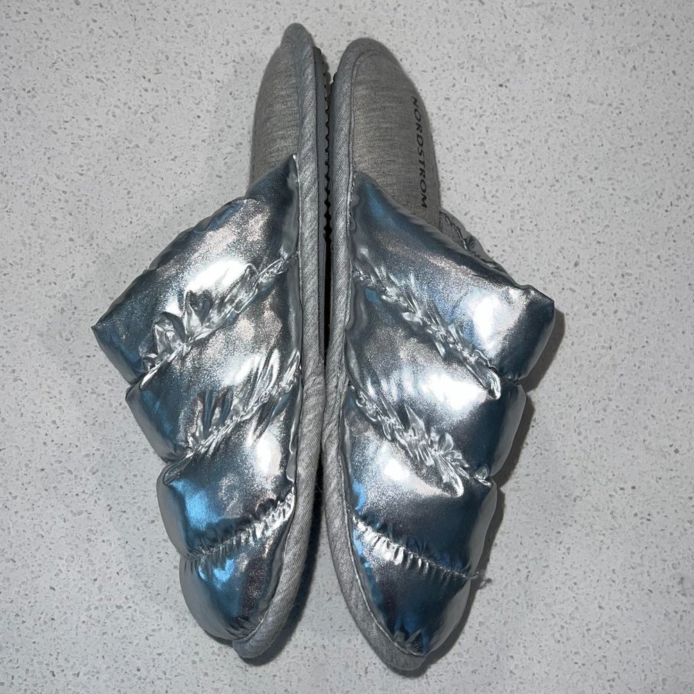 Nordstrom silver metallic puffy slippers, Size 7-8 Medium